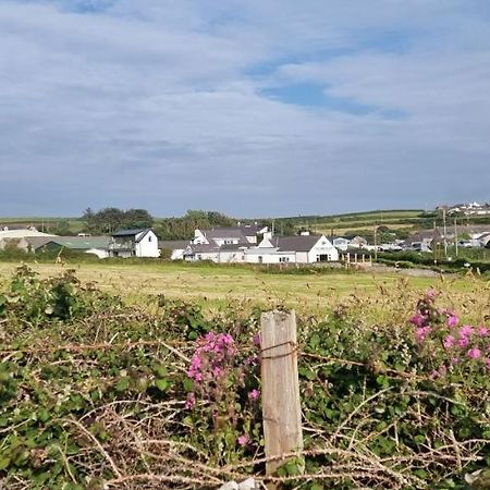 The Lobster Pot Cottage Church Bay Llanrhyddlad Buitenkant foto