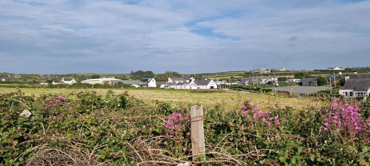 The Lobster Pot Cottage Church Bay Llanrhyddlad Buitenkant foto